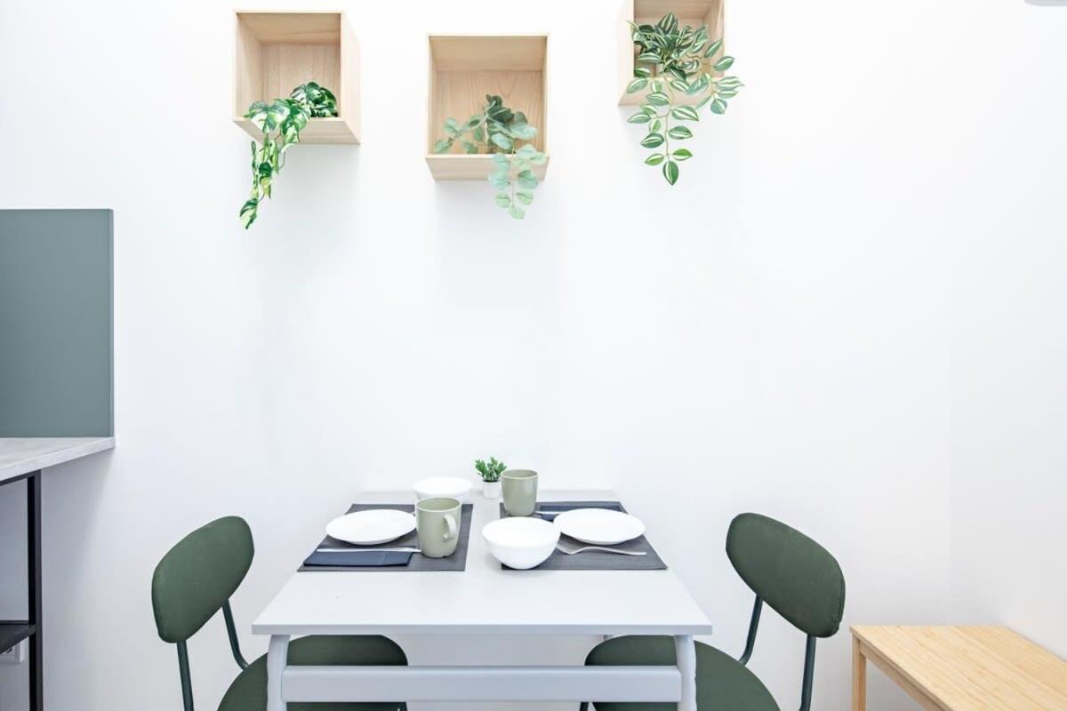 Central - New - Comfy Ac Studio Budapest Esterno foto