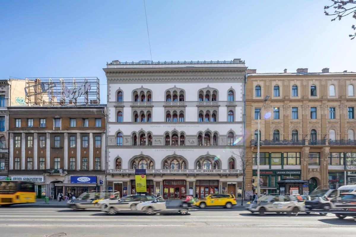 Central - New - Comfy Ac Studio Budapest Esterno foto