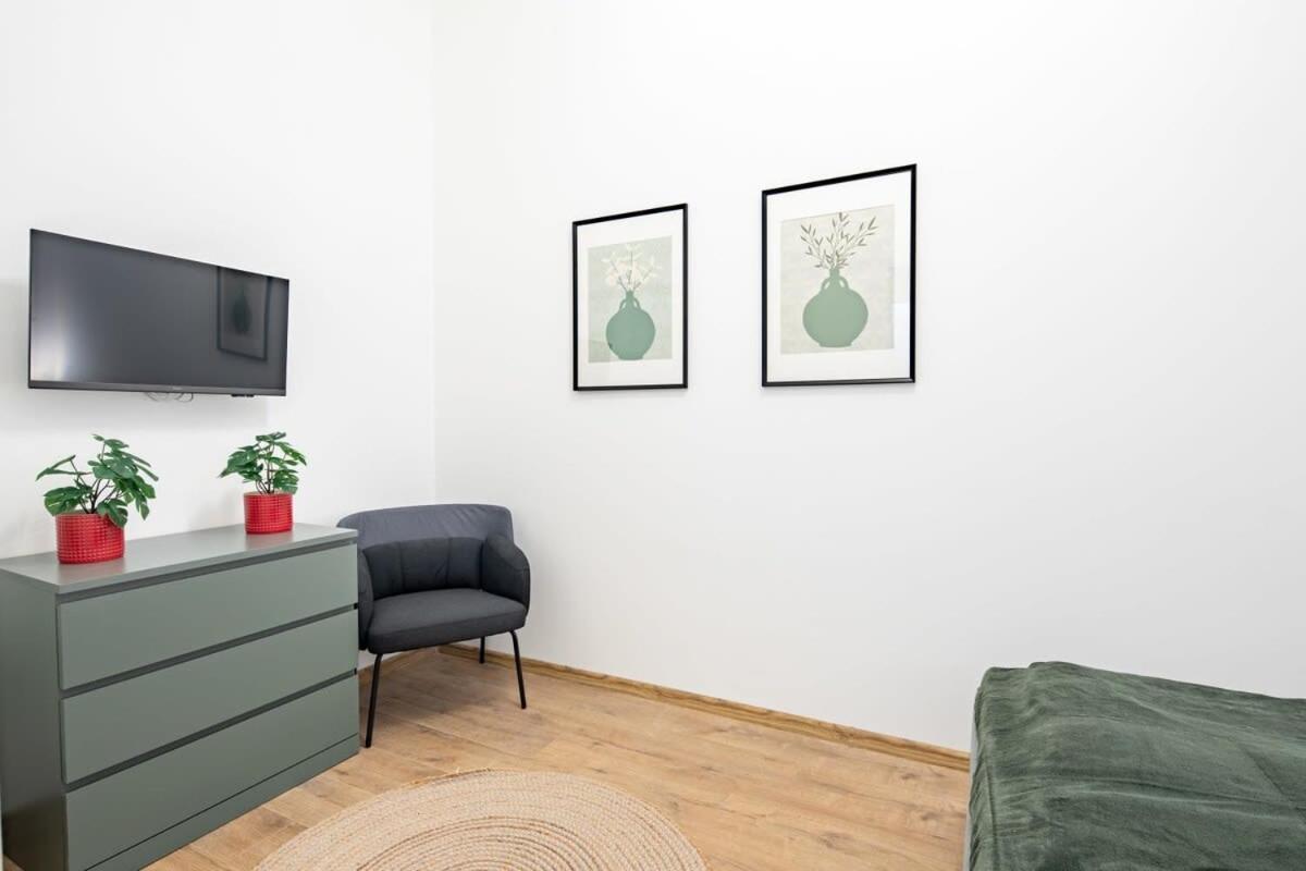Central - New - Comfy Ac Studio Budapest Esterno foto